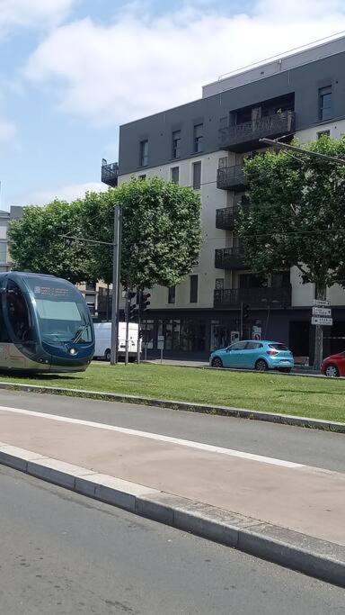 T2 Cosy Bordeaux - Tram & Parking Lägenhet Cenon Exteriör bild
